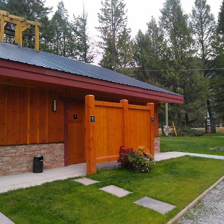 Fairmont Mountain Bungalows فيرمونت هوت سبرينغز المظهر الخارجي الصورة